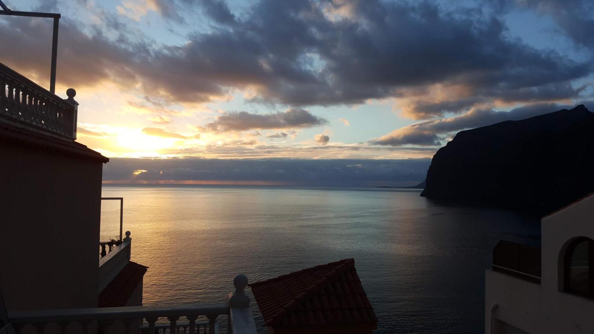 Acantilados De Los Gigantes, Islas Canarias, Espana アカンティラド・デ・ロス・ヒガンテス エクステリア 写真